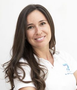 dr Simona Corodescu - stomatolog / dentist @ clinica CriniDent Craiova